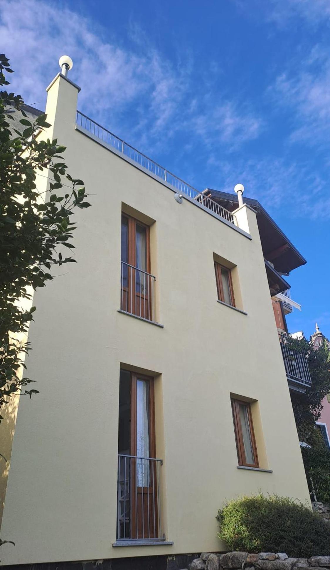 Residenza Le Camelie Apartment Oggebbio Bagian luar foto