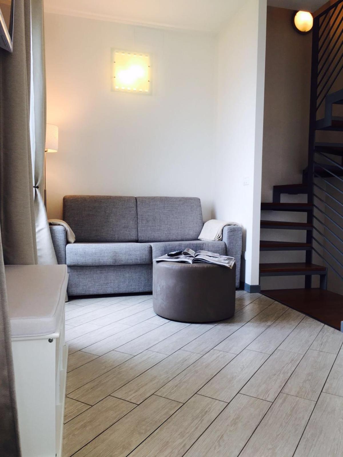 Residenza Le Camelie Apartment Oggebbio Bagian luar foto